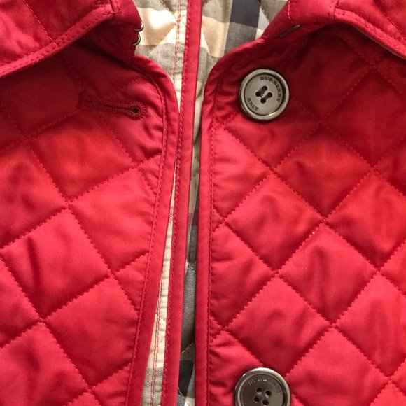 Burberry quilted red womens jacket in Medium - Picture 2 of 6